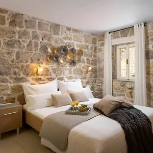 Sea La Vie Apartment