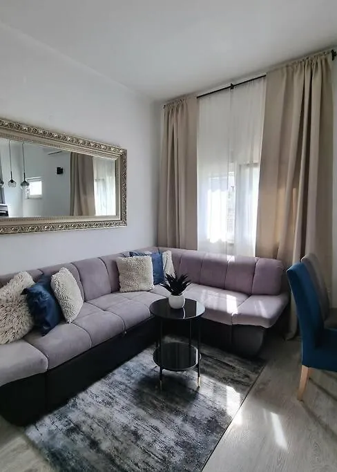 Adora Apartment Split 0*,