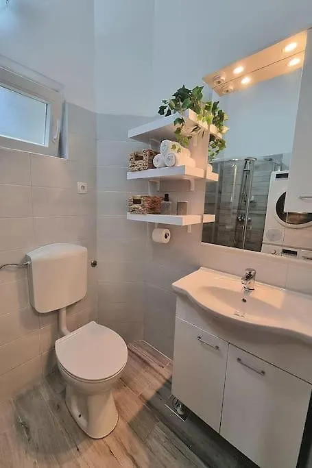 Adora Apartment Split